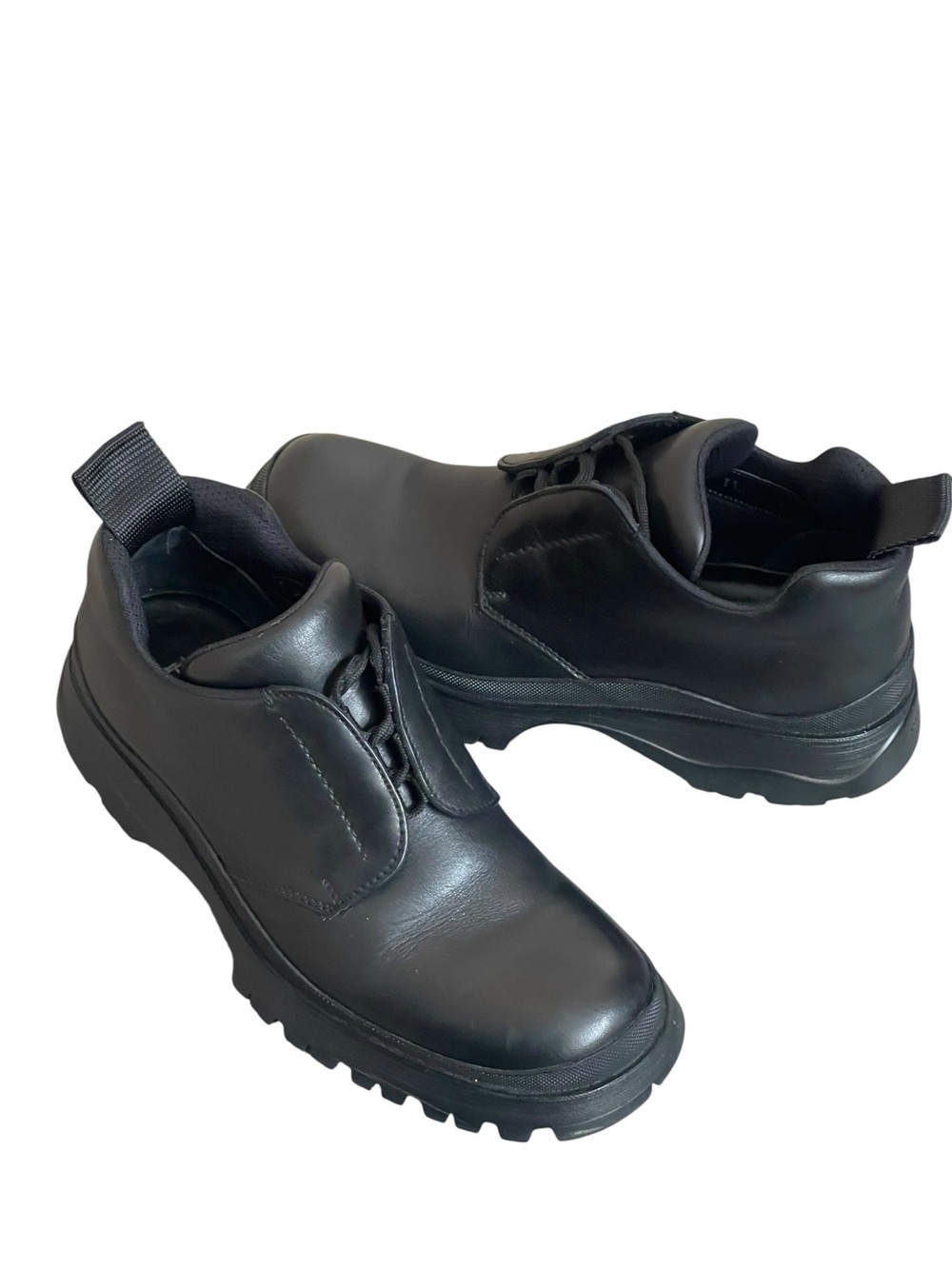 Prada Brixxen Mid Top Derby
Shoes Black leather lace up chunky size 6 USA 7